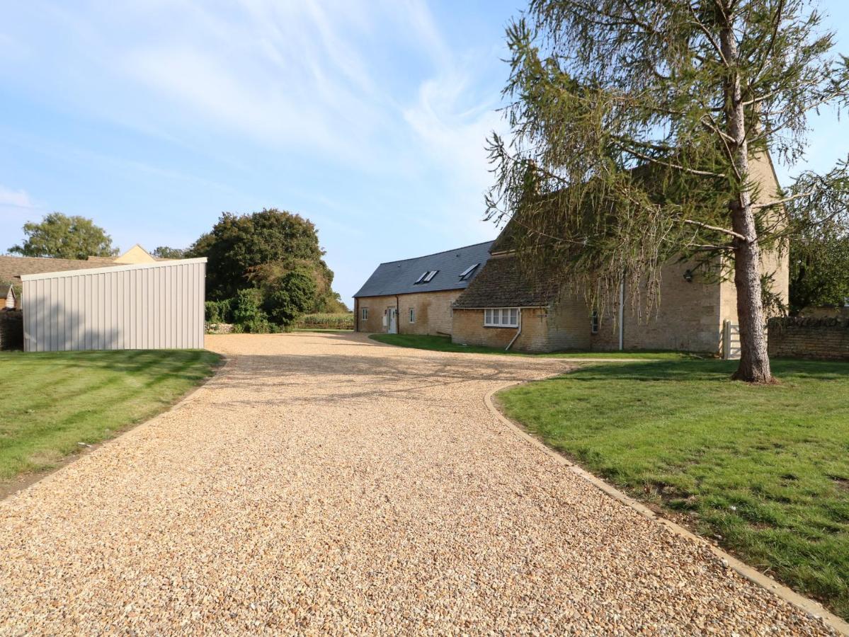 The Croft Farm Villa Peterborough Exterior photo
